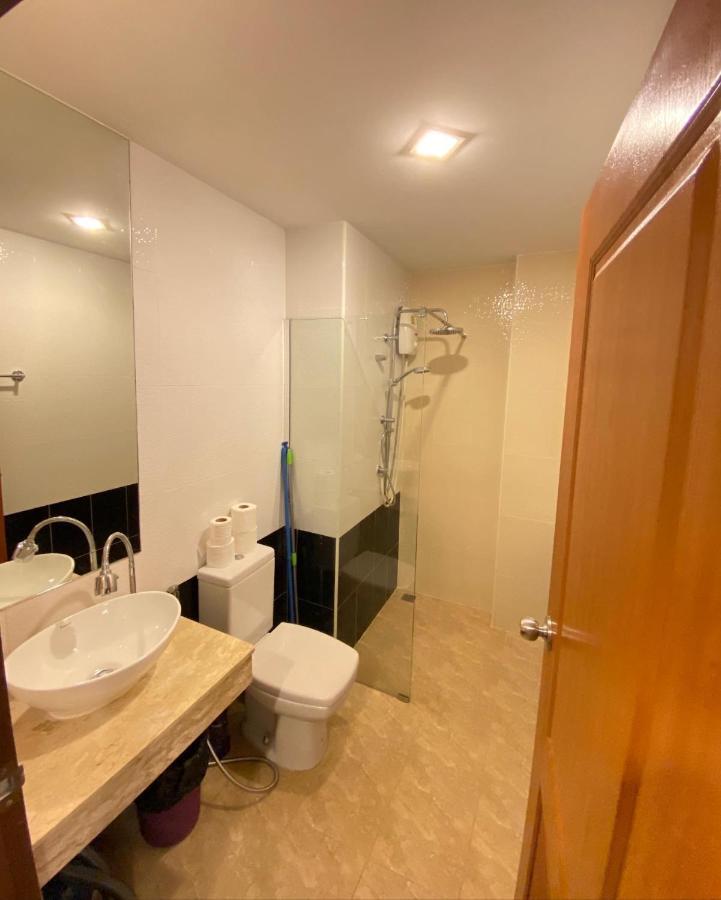 Trio Gems Condo Pattaya, Thailand Jomtien Beach Eksteriør billede