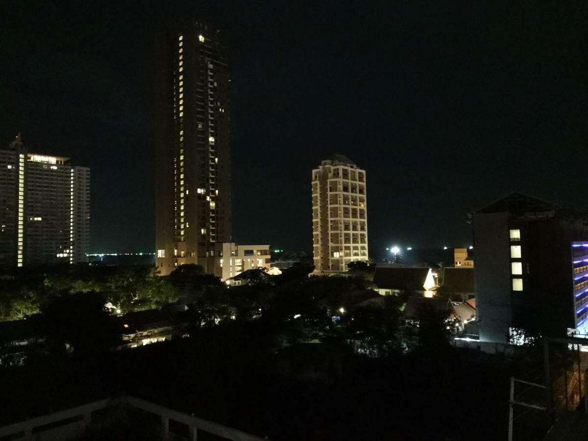 Trio Gems Condo Pattaya, Thailand Jomtien Beach Eksteriør billede