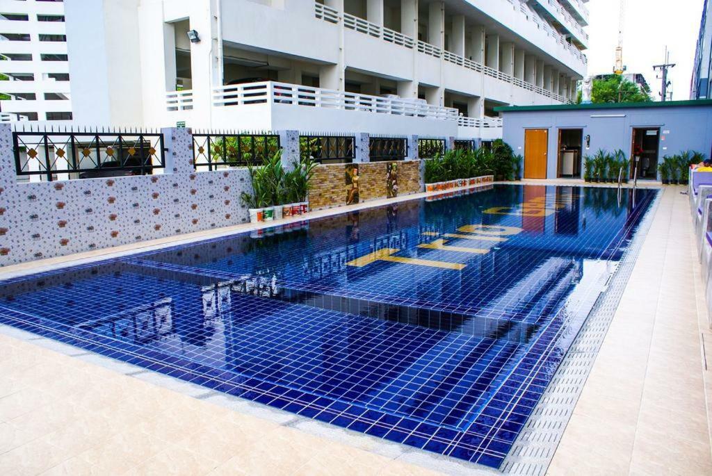 Trio Gems Condo Pattaya, Thailand Jomtien Beach Eksteriør billede